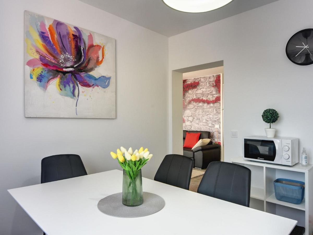 Villa Noemi By Interhome Liznjan Bagian luar foto