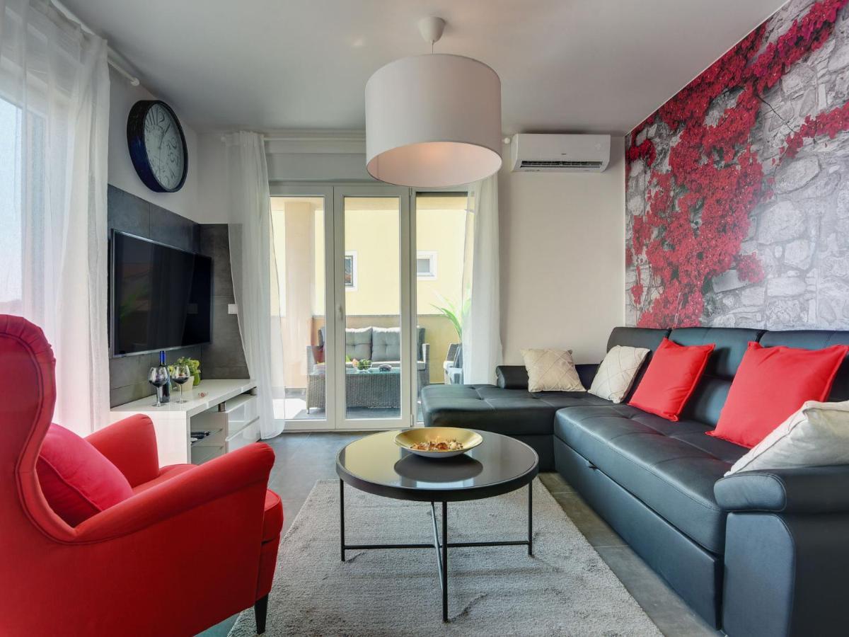 Villa Noemi By Interhome Liznjan Bagian luar foto