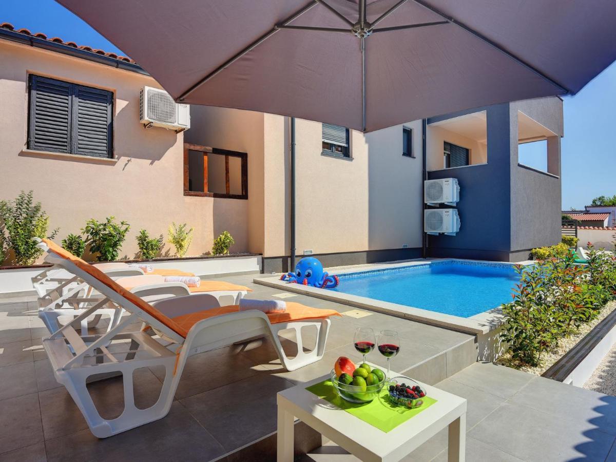 Villa Noemi By Interhome Liznjan Bagian luar foto