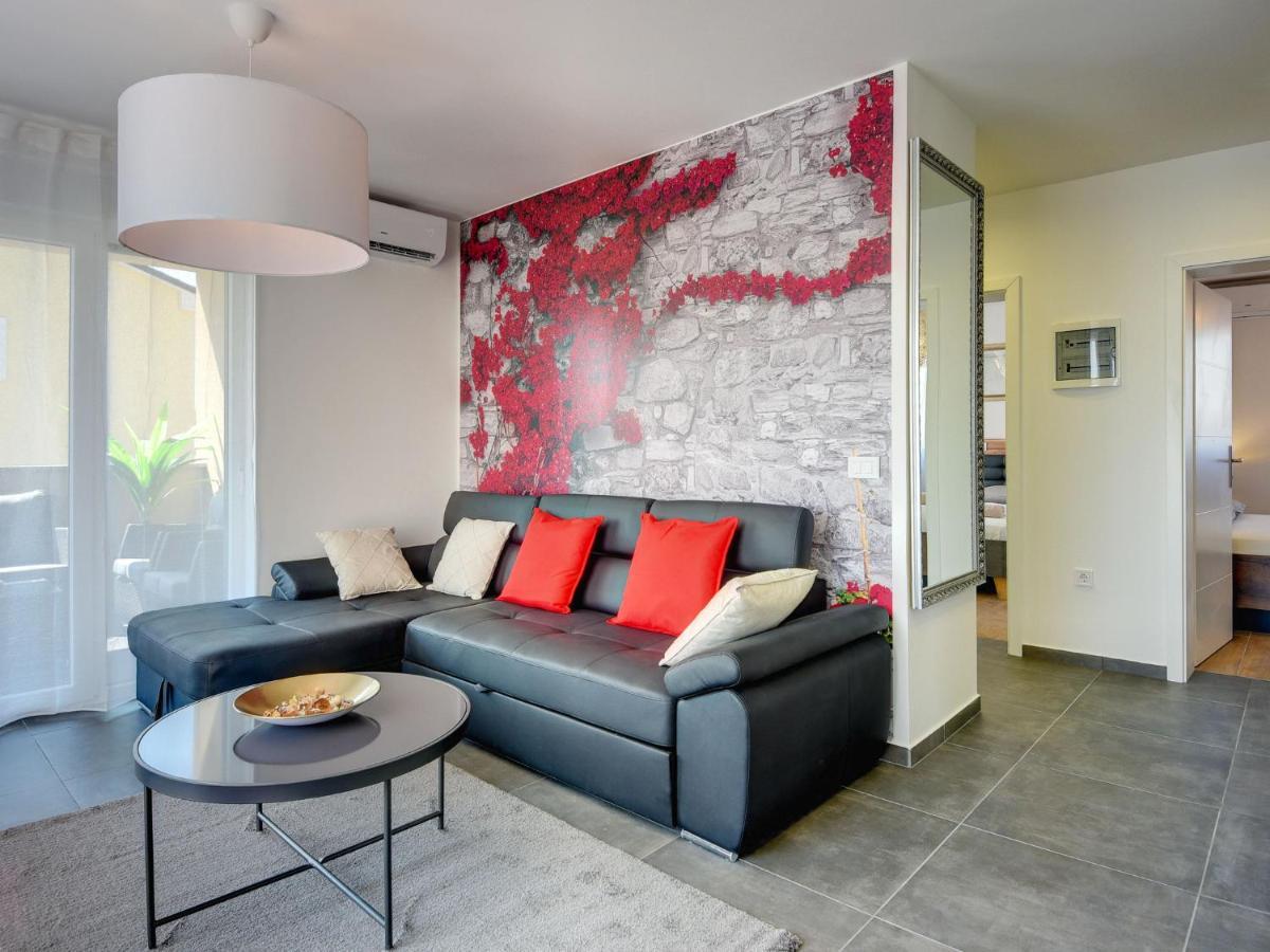 Villa Noemi By Interhome Liznjan Bagian luar foto